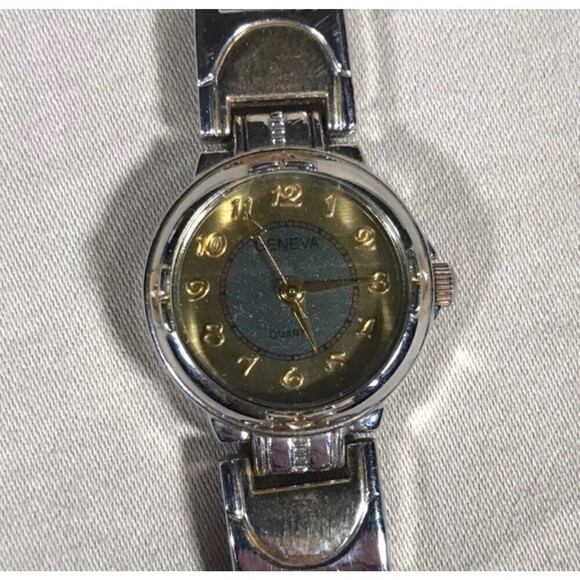 Vintage Women’s Geneva Wrist Watch - Picture 1 of 6